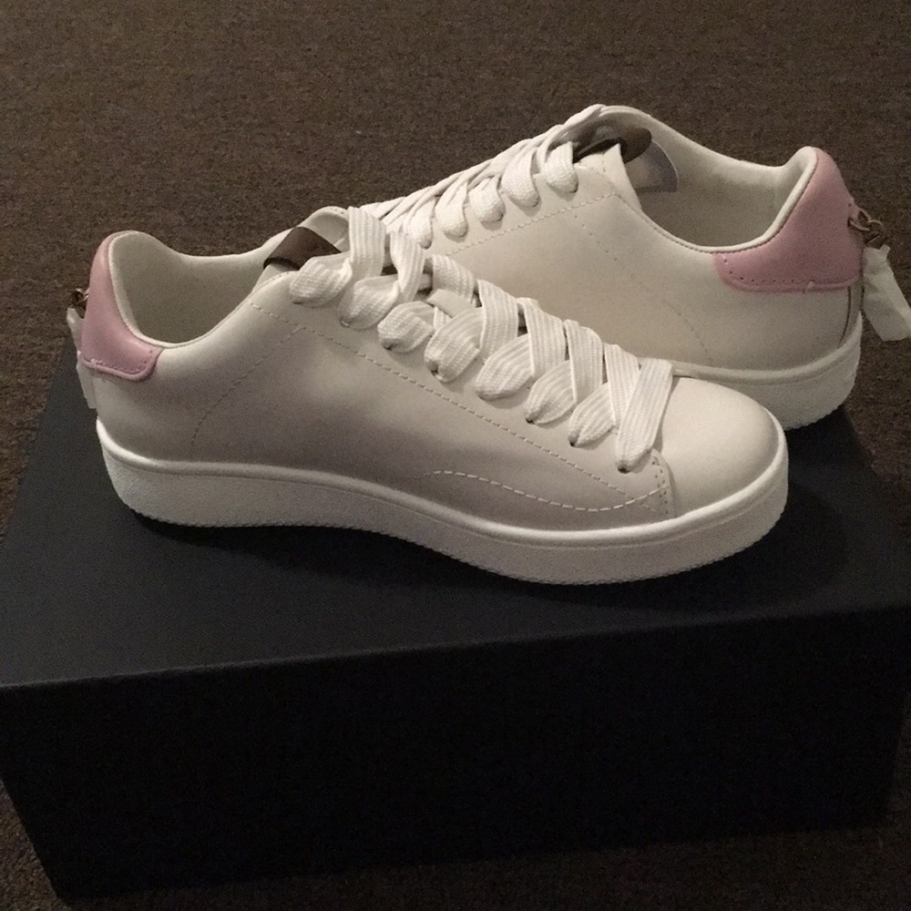 Women’s coach sneakers